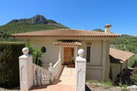 Villa til salgs i Tormos, Spain