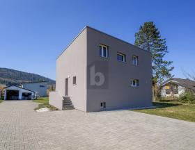 Einfamilienhaus Zu verkaufen in Vicques, Schweiz