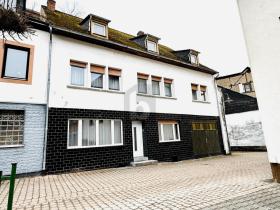 Vivienda adosada En venta en Neumagen-Dhron, Alemania