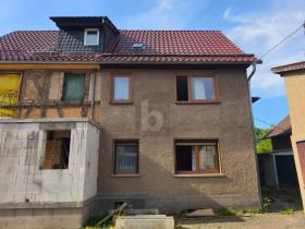 Semi-detached house For Sale in Schmalkalden-Schmalkalden-Meiningen, Germany