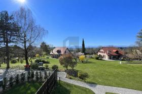 Floor Apartment For Rent in Prilly, Switzerland