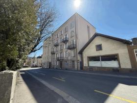 Casa multifamiliar À venda em La Chaux-de-Fonds, Suíça Casa multifamiliar À venda em La Chaux-de-Fonds, Suíça