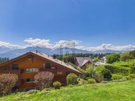 Floor Apartment For Sale in Crans-sur-Sierre, Switzerland
